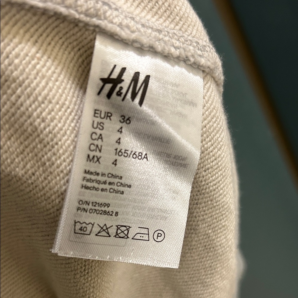 H&Moschino Light Gray Casual Skirt BRAND NEW W/ TAGS LIMITED EDITION RARE Size 4 - Picture 12 of 14